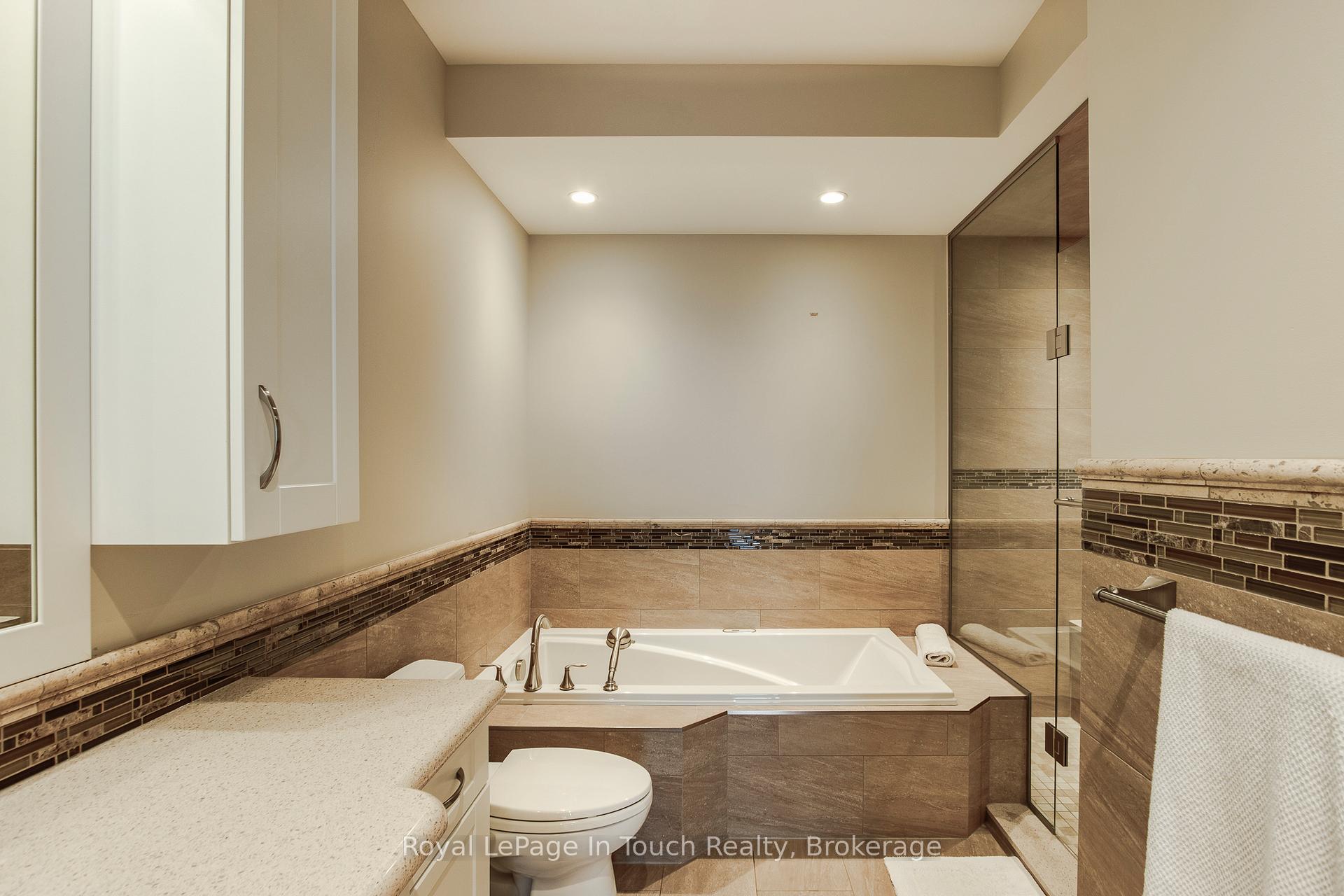Photo 48 of Unit UPH3, 699 Aberdeen Boulevard, Midland — HOMEH