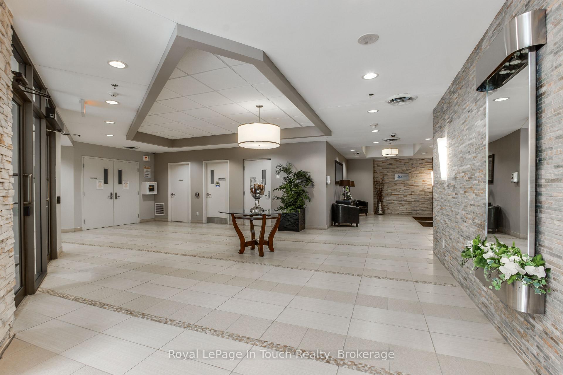 Photo 43 of Unit UPH3, 699 Aberdeen Boulevard, Midland — HOMEH