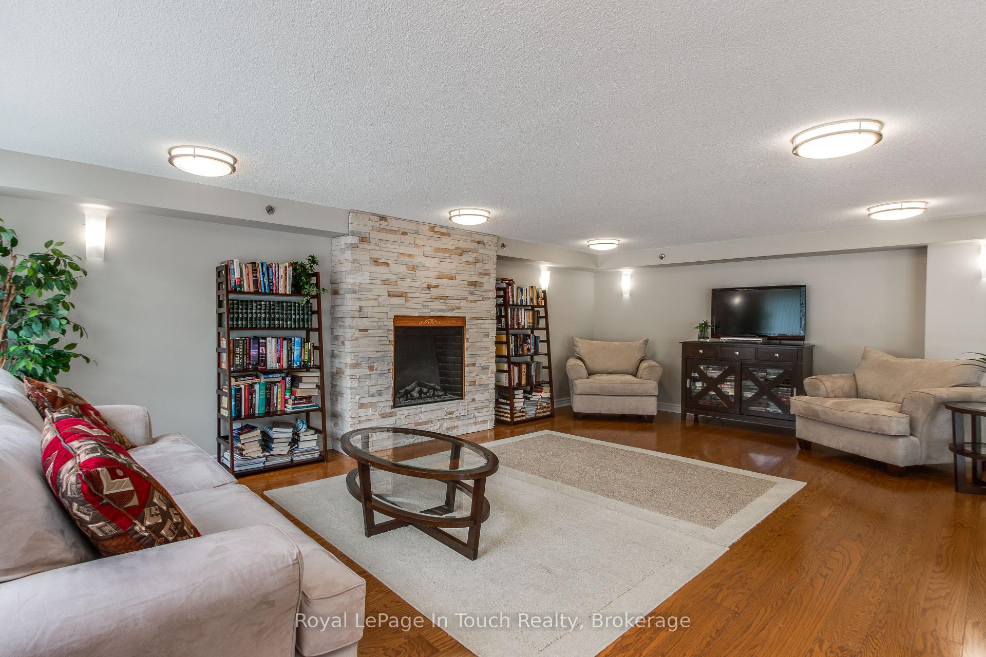 Photo 39 of Unit UPH3, 699 Aberdeen Boulevard, Midland — HOMEH