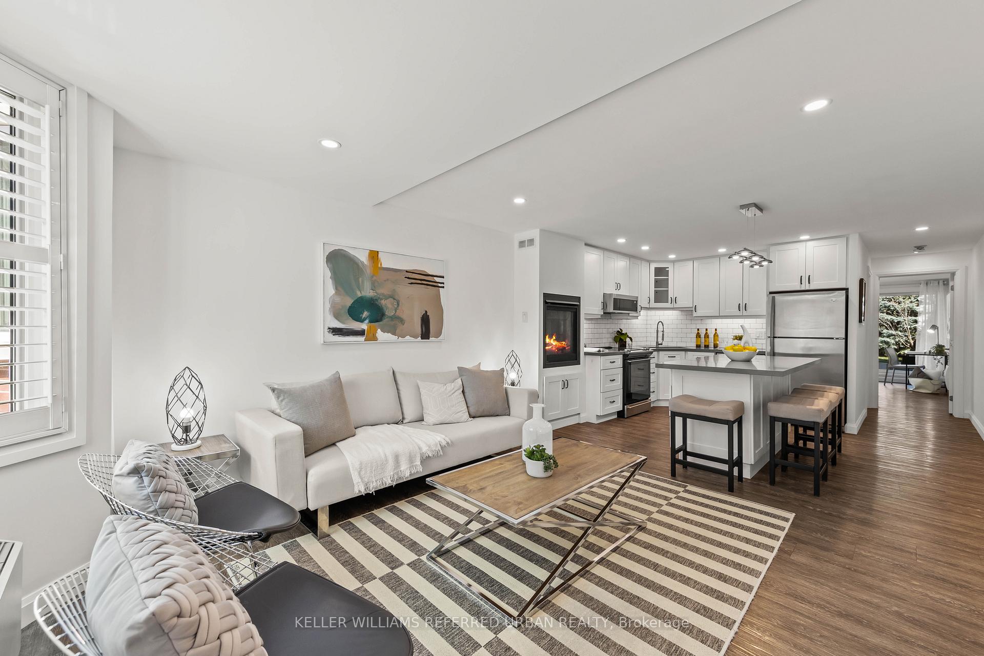 Photo 2 of Unit 45A, 39 Tecumseth Street, Toronto, Niagara — HOMEH