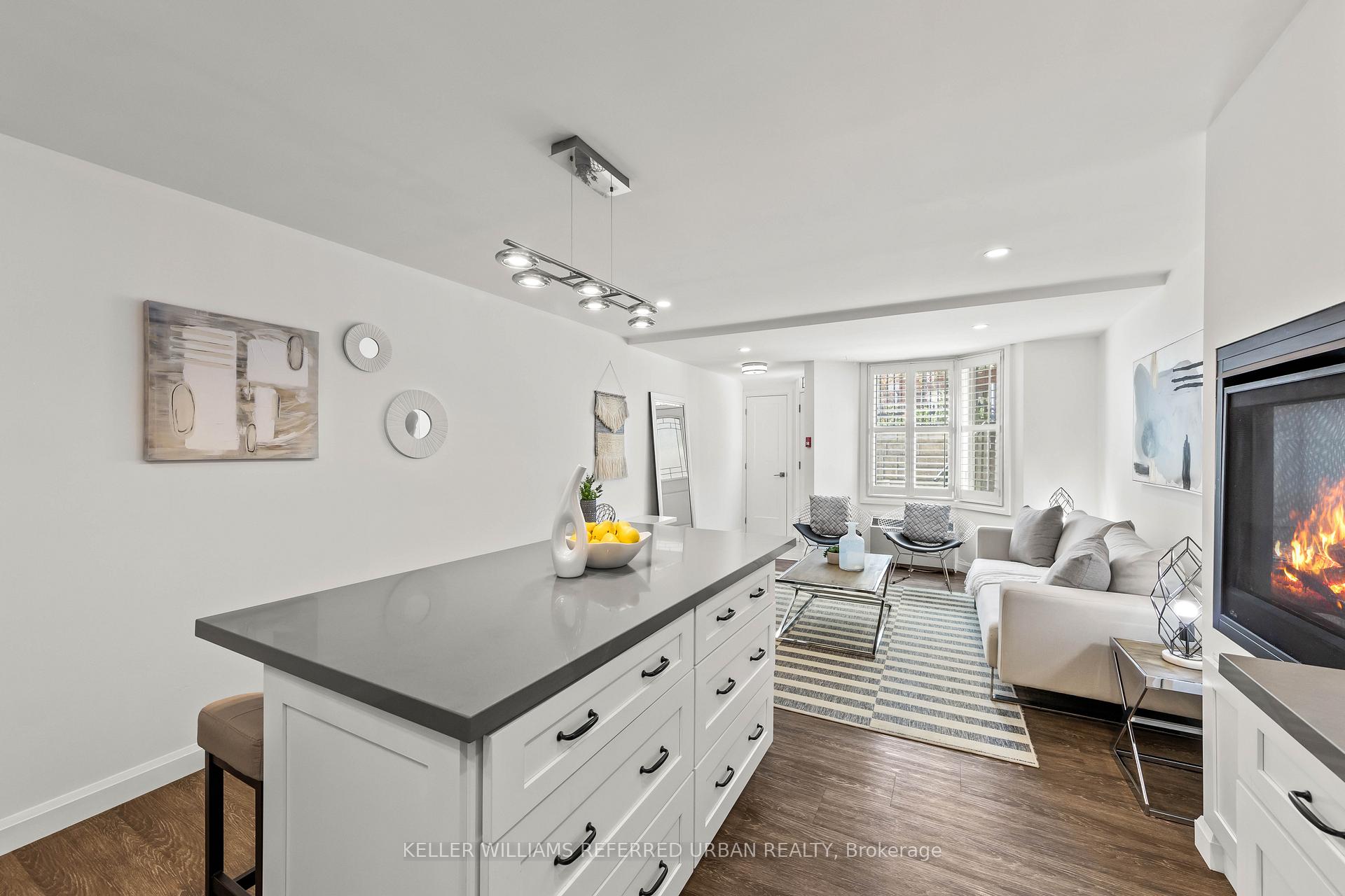Photo 13 of Unit 45A, 39 Tecumseth Street, Toronto, Niagara — HOMEH