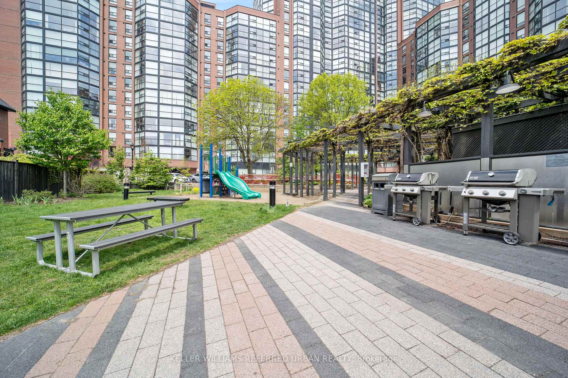 Photo 34 of Unit 45A, 39 Tecumseth Street, Toronto, Niagara — HOMEH