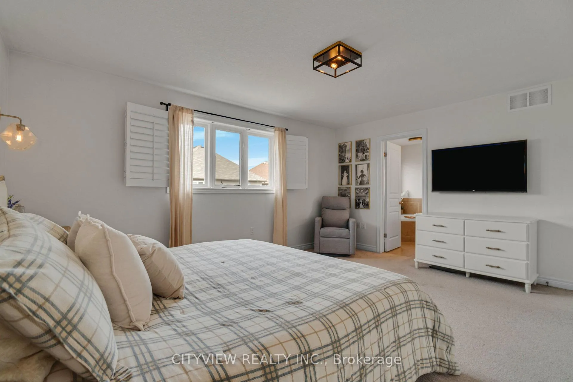 Photo 8 of 41 Bellagio Avenue, Hamilton, Stoney Creek Mountain — HOMEH
