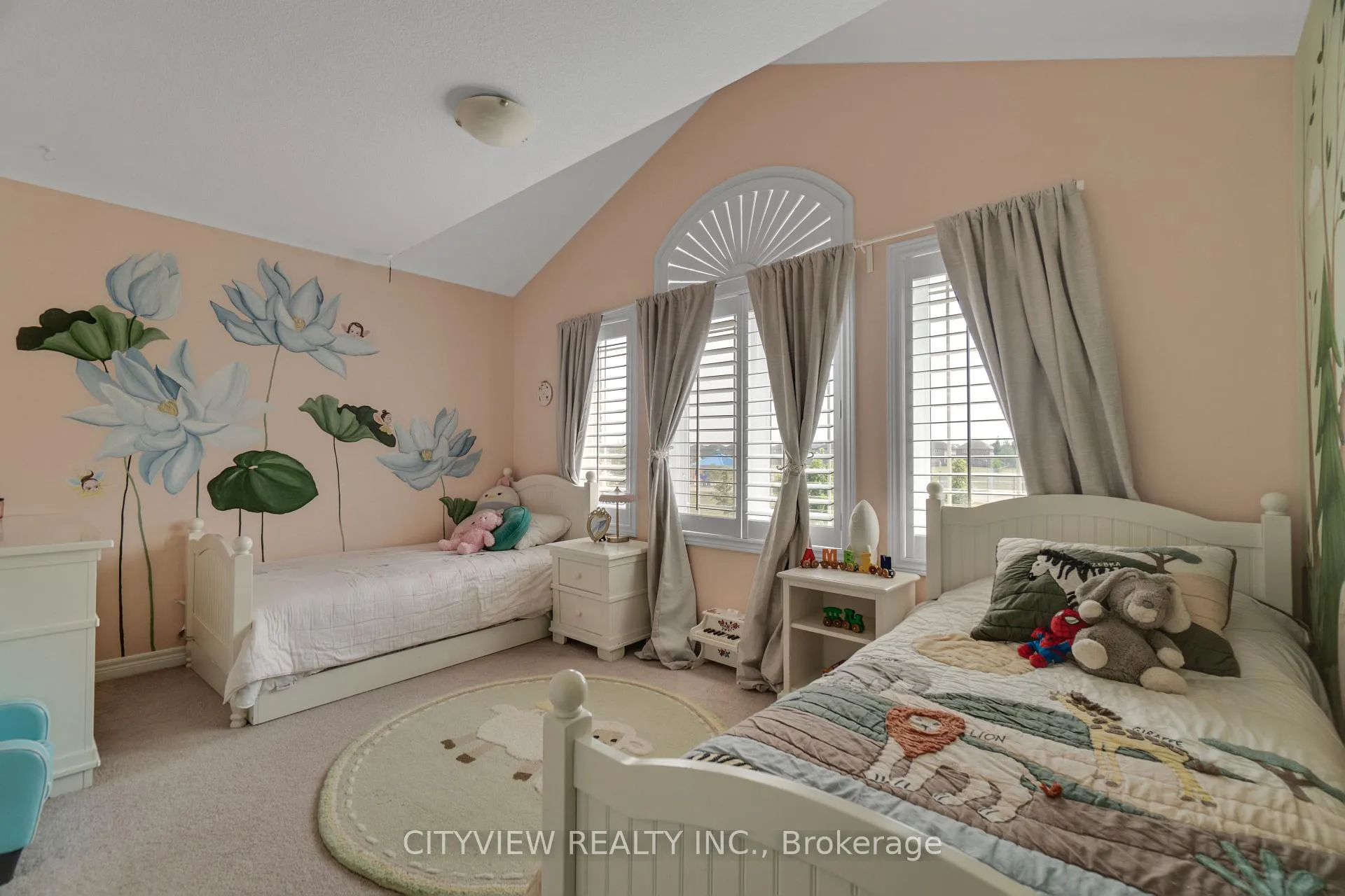 Photo 11 of 41 Bellagio Avenue, Hamilton, Stoney Creek Mountain — HOMEH