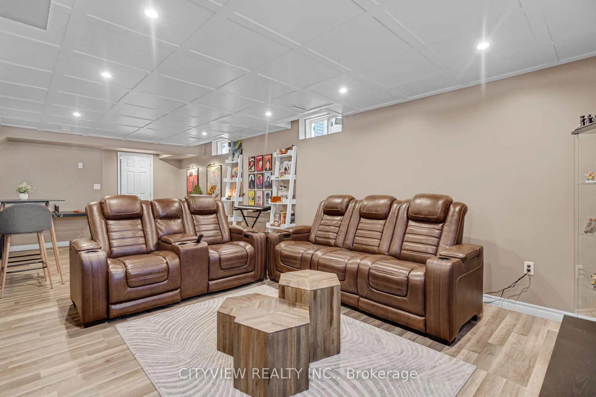 Photo 17 of 41 Bellagio Avenue, Hamilton, Stoney Creek Mountain — HOMEH