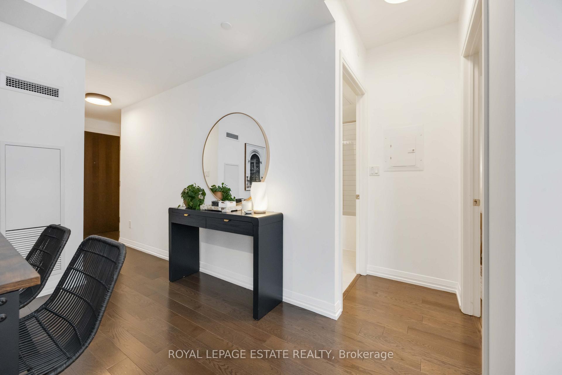 Photo 4 of Unit 705, 460 Adelaide Street E, Toronto, Moss Park — HOMEH