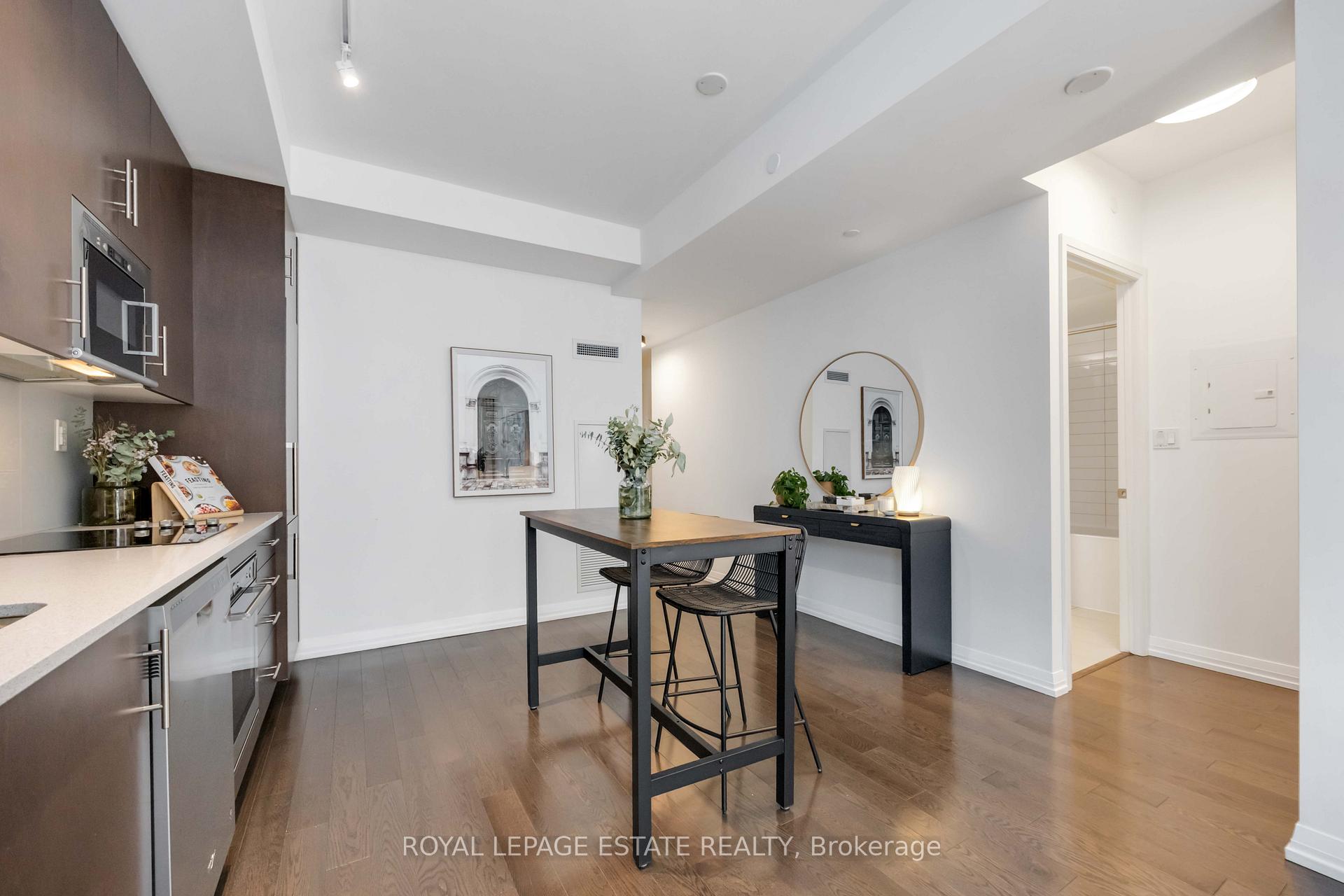 Photo 10 of Unit 705, 460 Adelaide Street E, Toronto, Moss Park — HOMEH