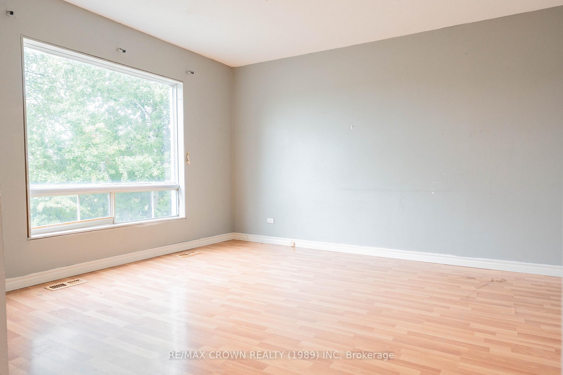 Photo 9 of 50 Brunelle Road S, Kapuskasing — HOMEH