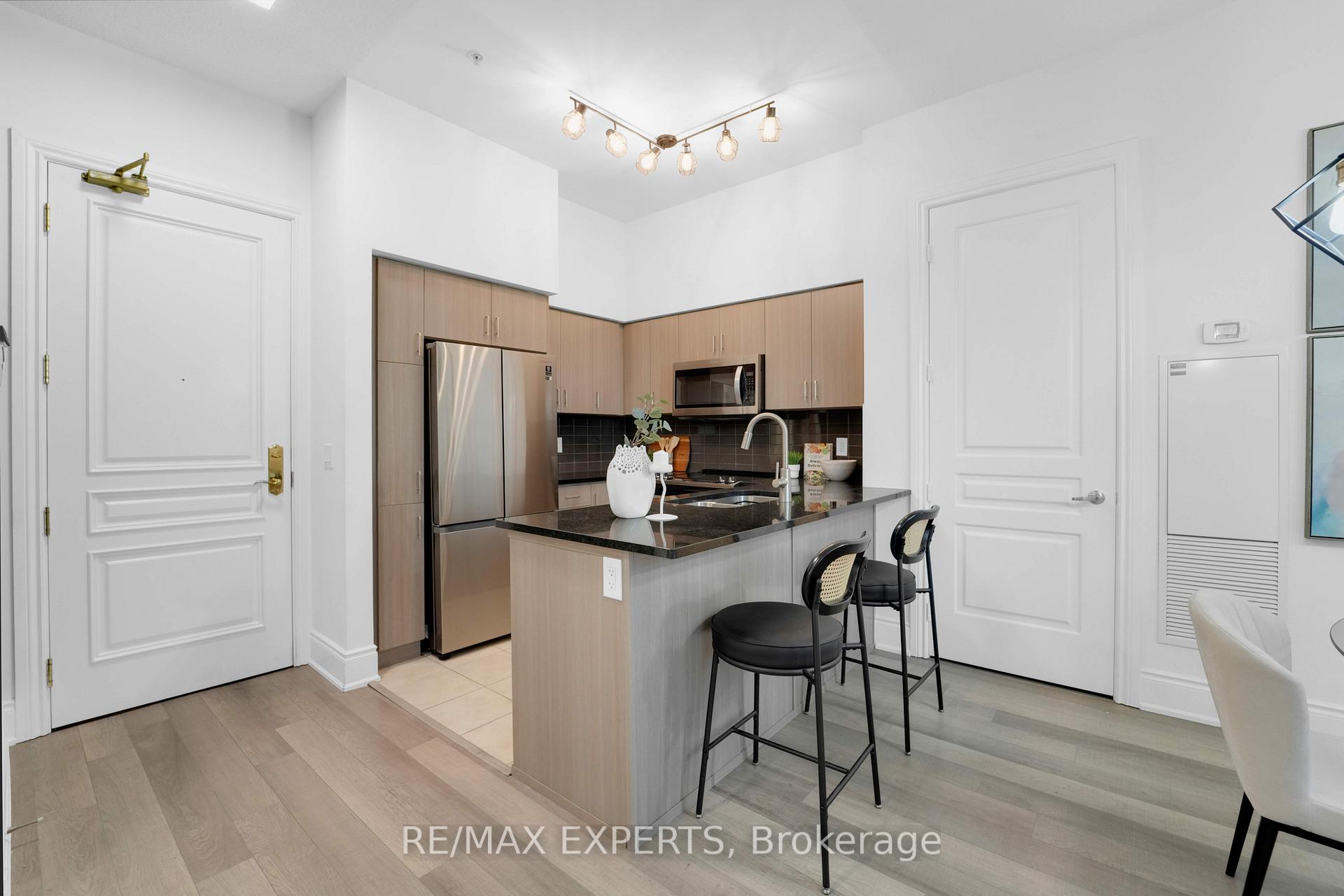 Photo 4 of Unit 101, 9255 Jane Street, Vaughan, Maple — HOMEH