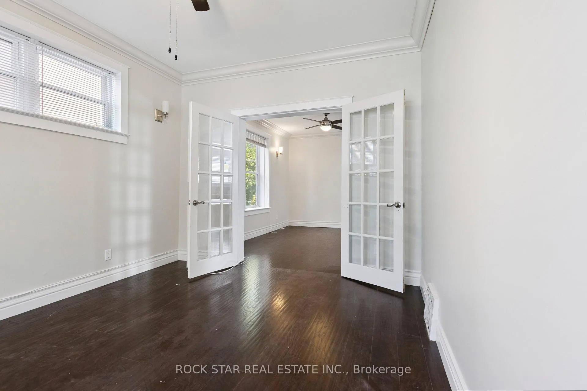 Photo 40 of 43 Eby Street S, Kitchener, Cedar Hill — HOMEH