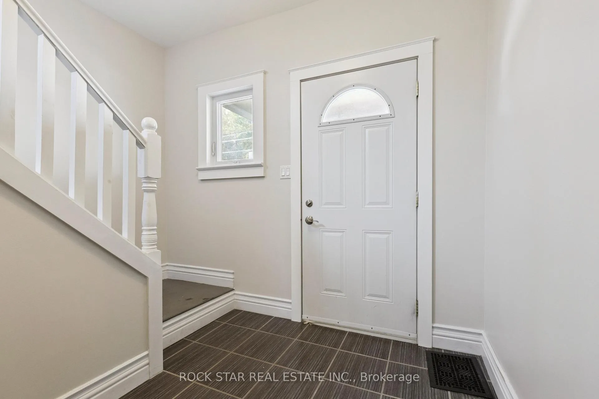 Photo 57 of 43 Eby Street S, Kitchener, Cedar Hill — HOMEH
