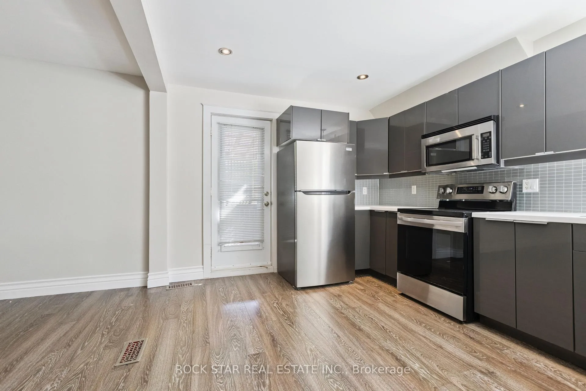 Photo 70 of 43 Eby Street S, Kitchener, Cedar Hill — HOMEH