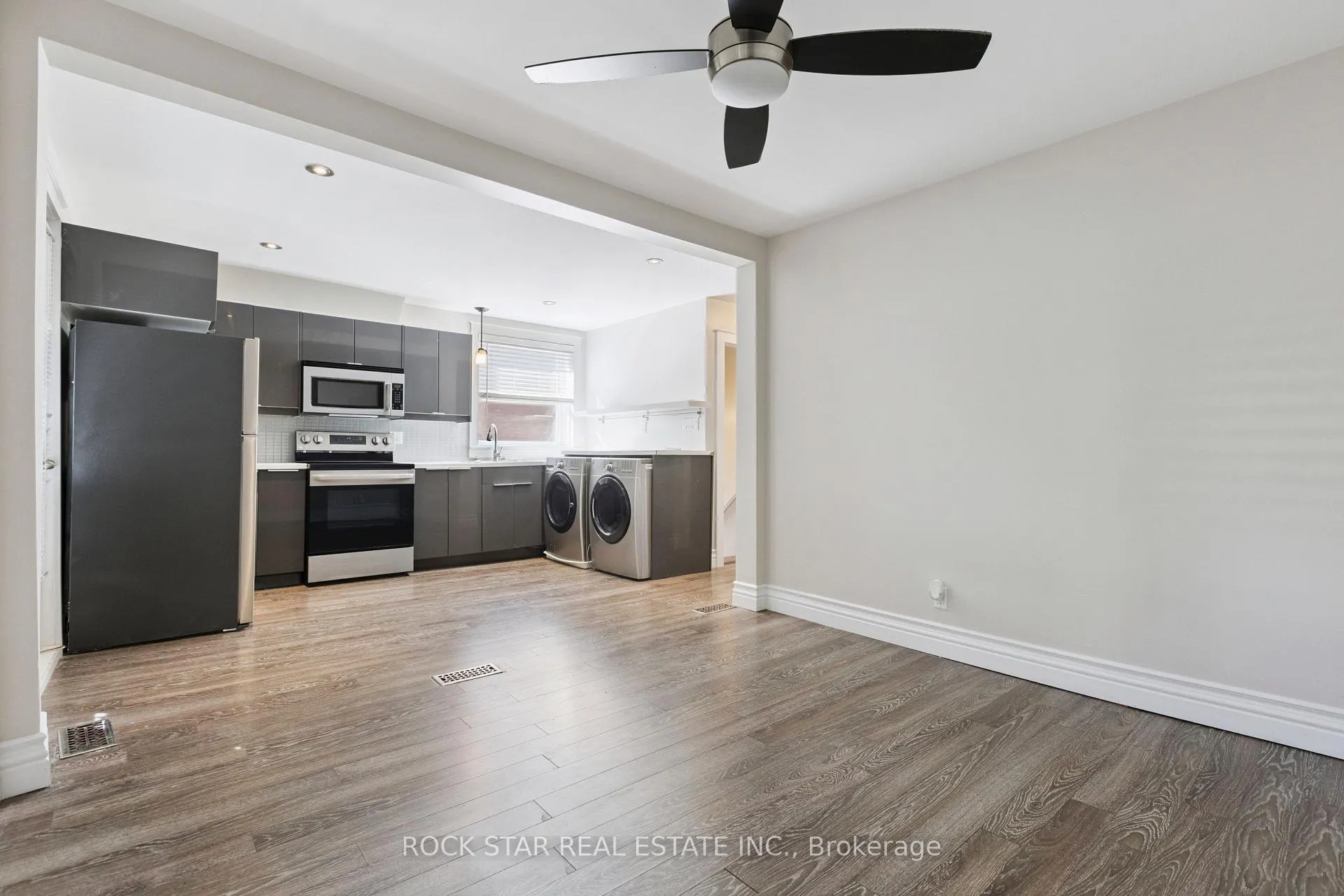 Photo 85 of 43 Eby Street S, Kitchener, Cedar Hill — HOMEH