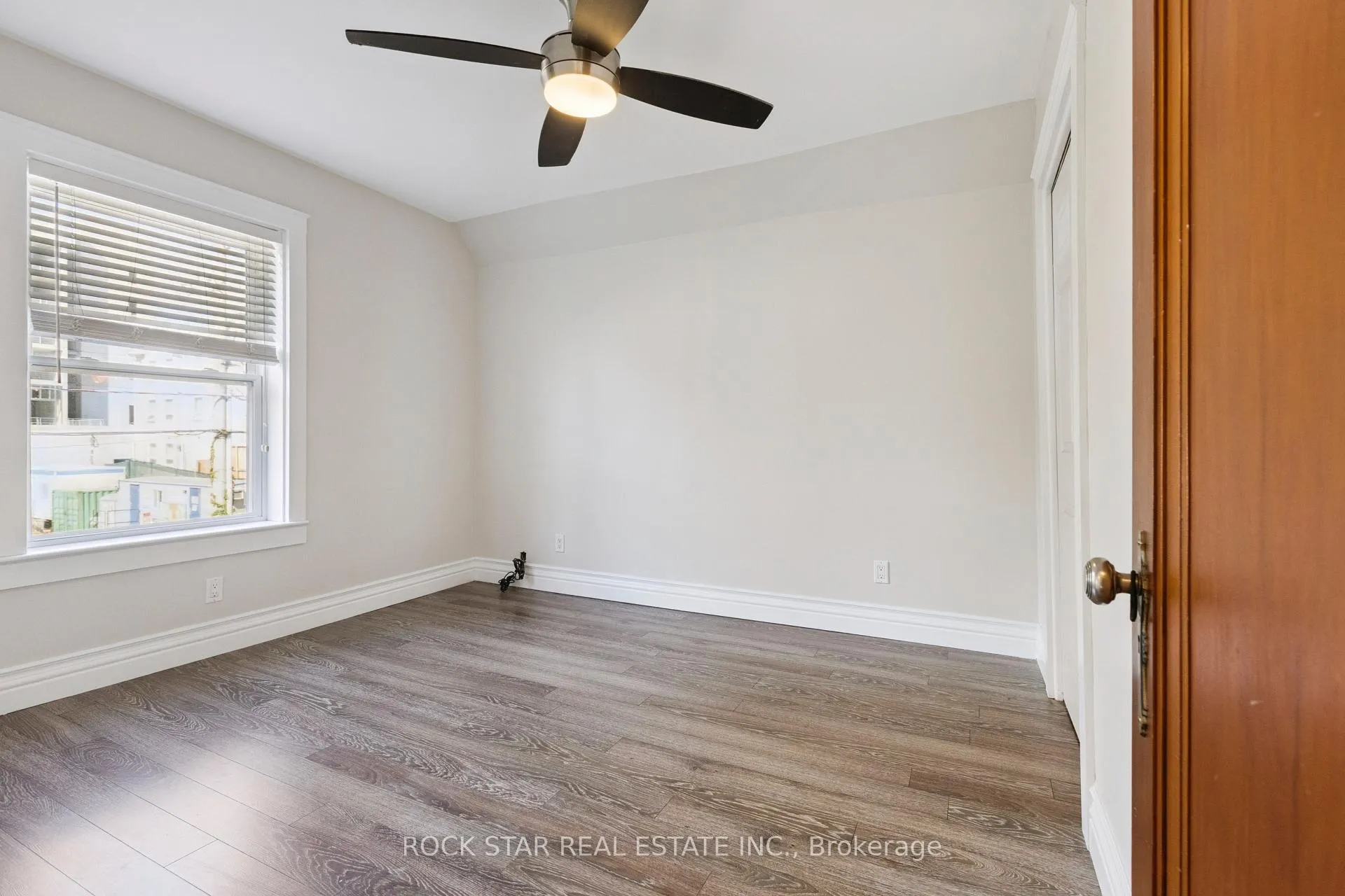 Photo 99 of 43 Eby Street S, Kitchener, Cedar Hill — HOMEH