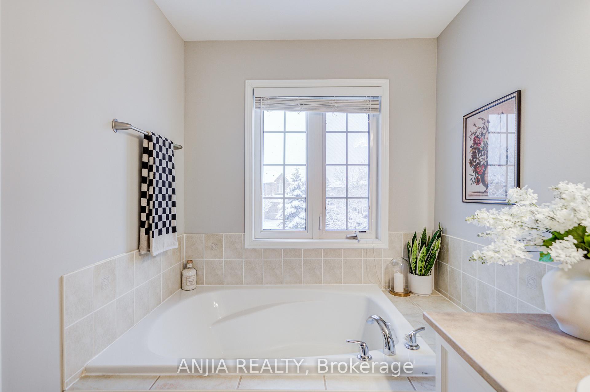 Photo 34 of 178 Roy Rainey Avenue, Markham, Wismer — HOMEH