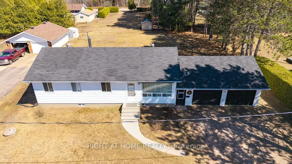 Photo 4 of 28 Jackpine Street, Madawaska Valley, Madawaska Valley — HOMEH