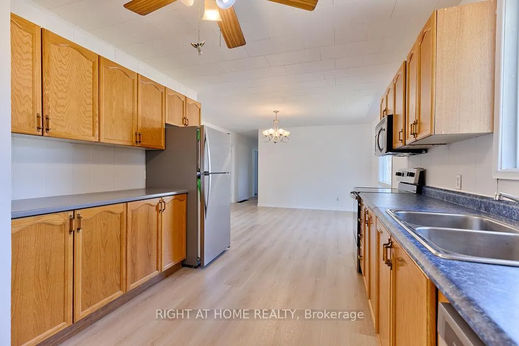 Photo 15 of 28 Jackpine Street, Madawaska Valley, Madawaska Valley — HOMEH