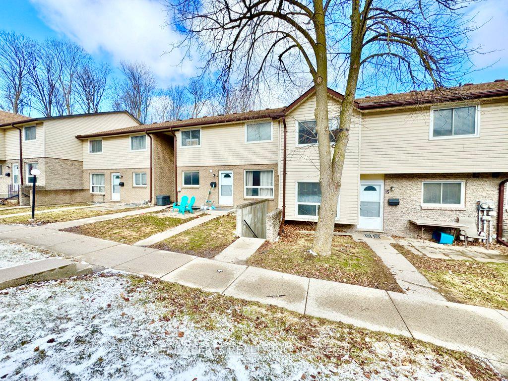 Photo 4 of Unit Unit# 15, 453 Albert St Street, Waterloo — HOMEH