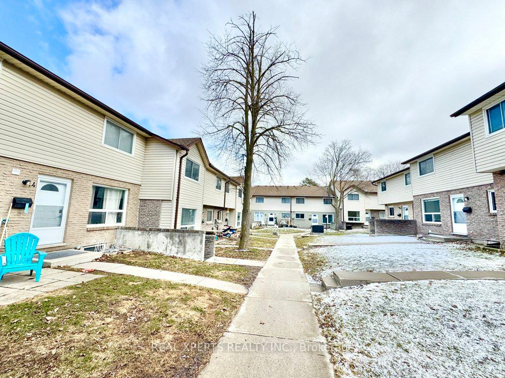 Photo 7 of Unit Unit# 15, 453 Albert St Street, Waterloo — HOMEH