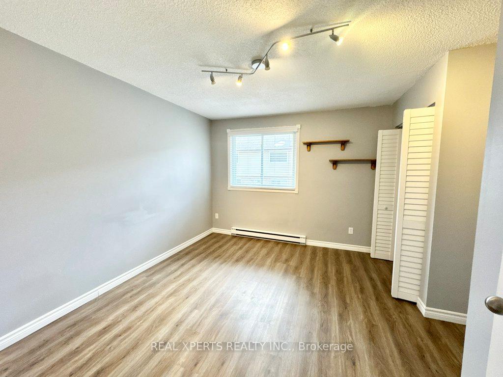 Photo 24 of Unit Unit# 15, 453 Albert St Street, Waterloo — HOMEH