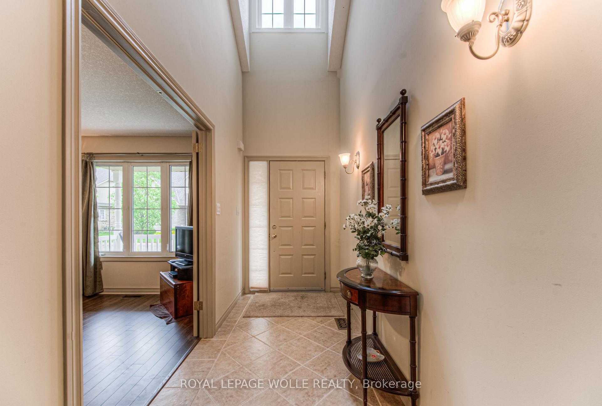 Photo 9 of Unit 10D, 350 Doon Valley Drive, Kitchener — HOMEH