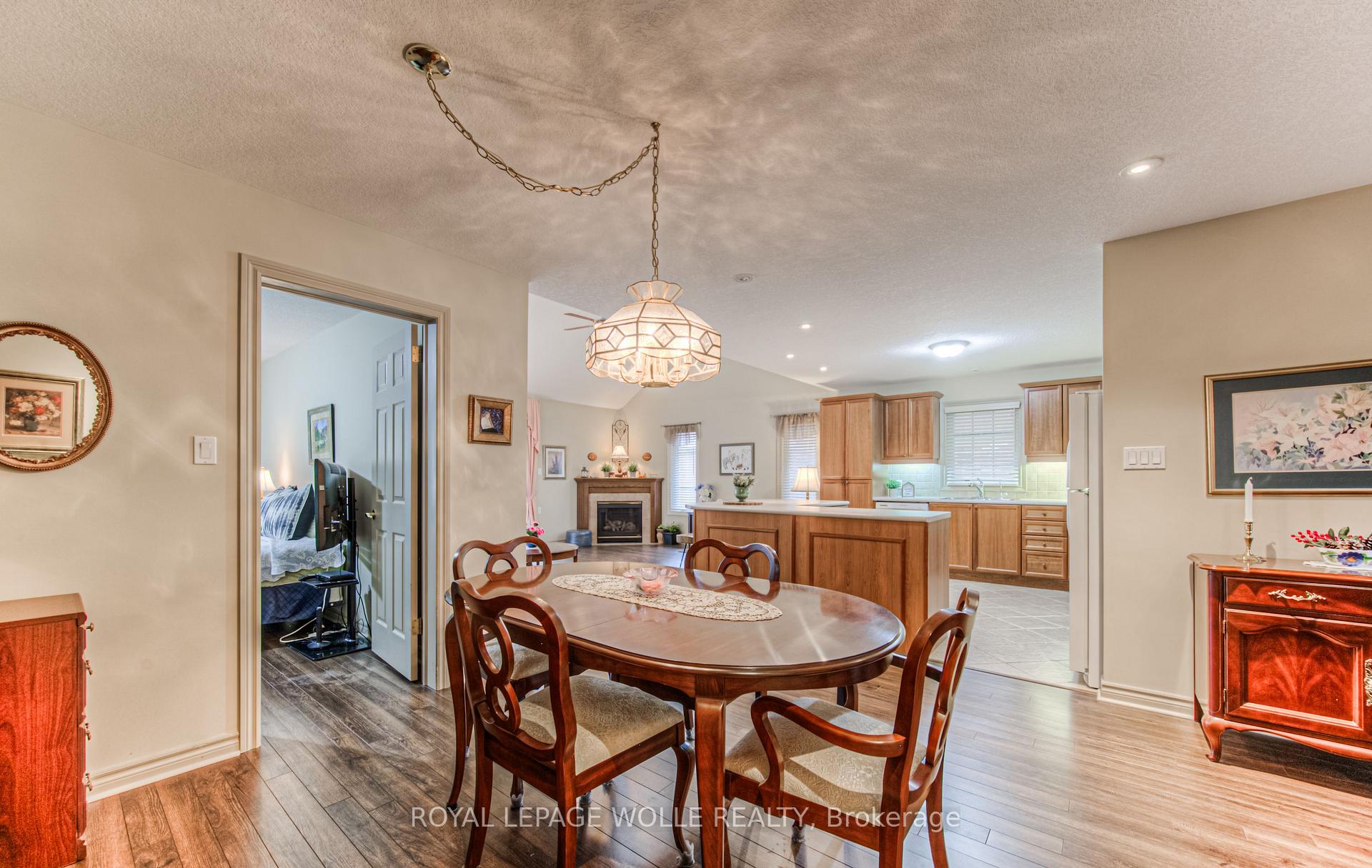 Photo 25 of Unit 10D, 350 Doon Valley Drive, Kitchener — HOMEH