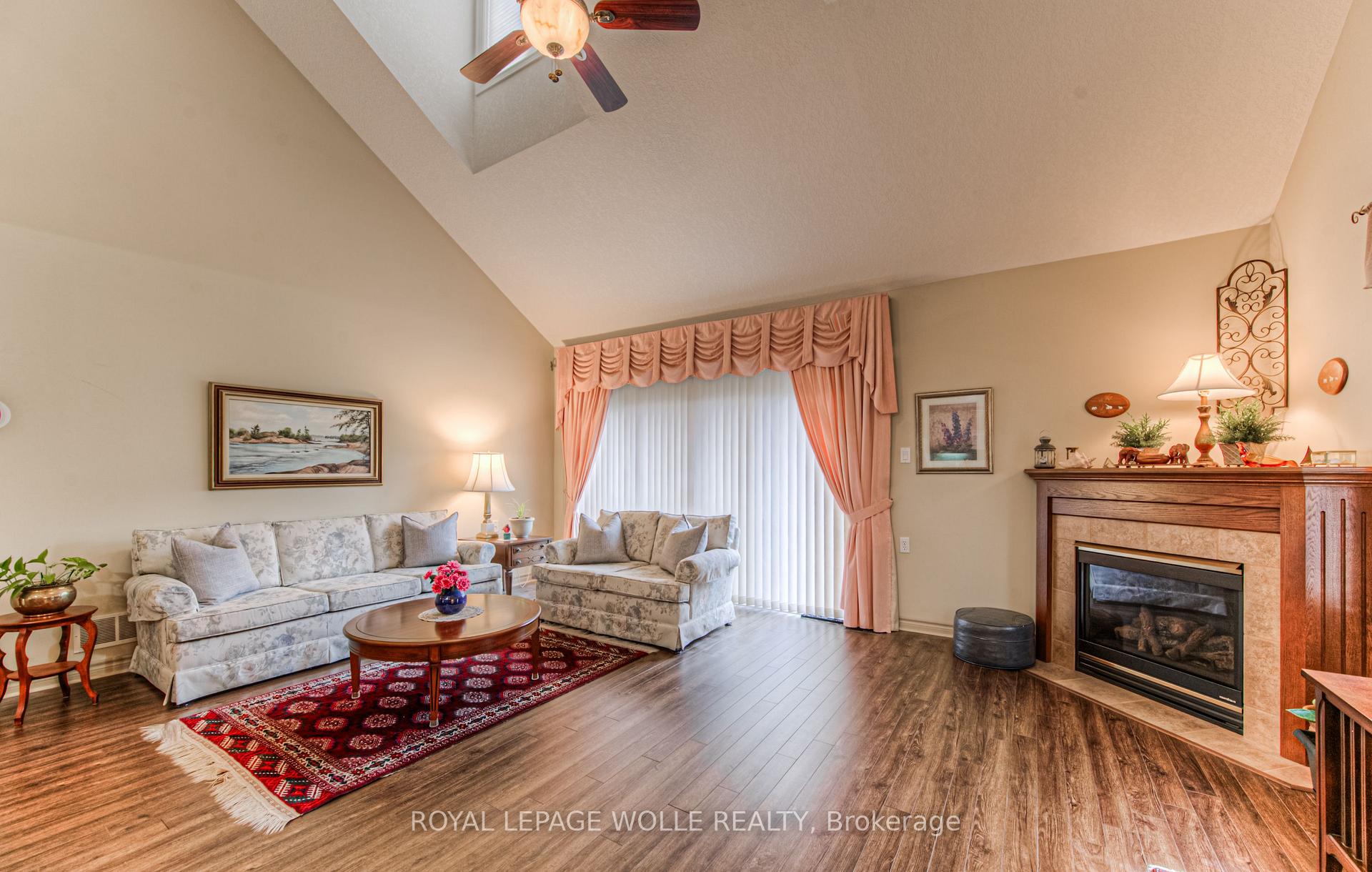 Photo 27 of Unit 10D, 350 Doon Valley Drive, Kitchener — HOMEH