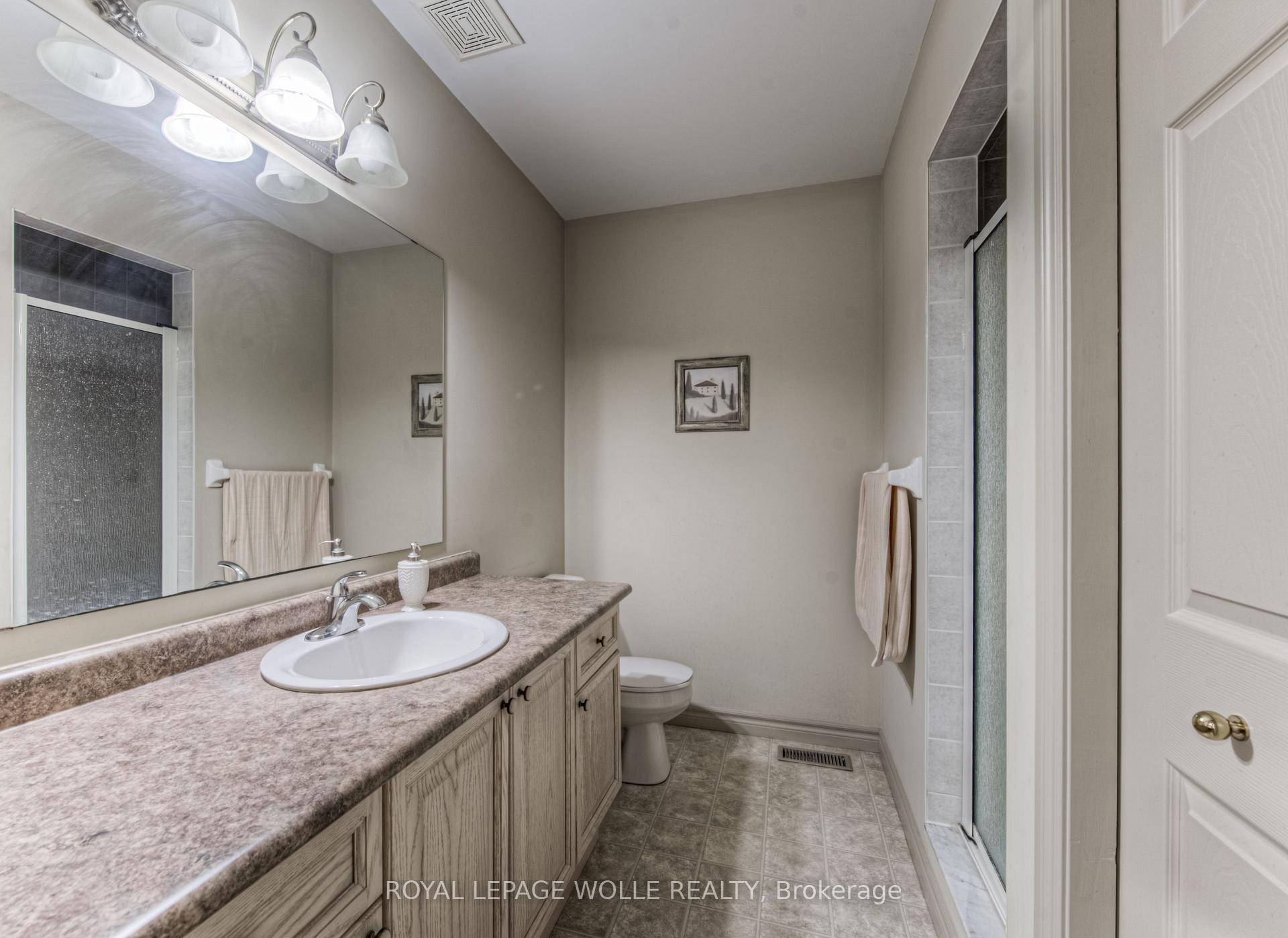 Photo 31 of Unit 10D, 350 Doon Valley Drive, Kitchener — HOMEH