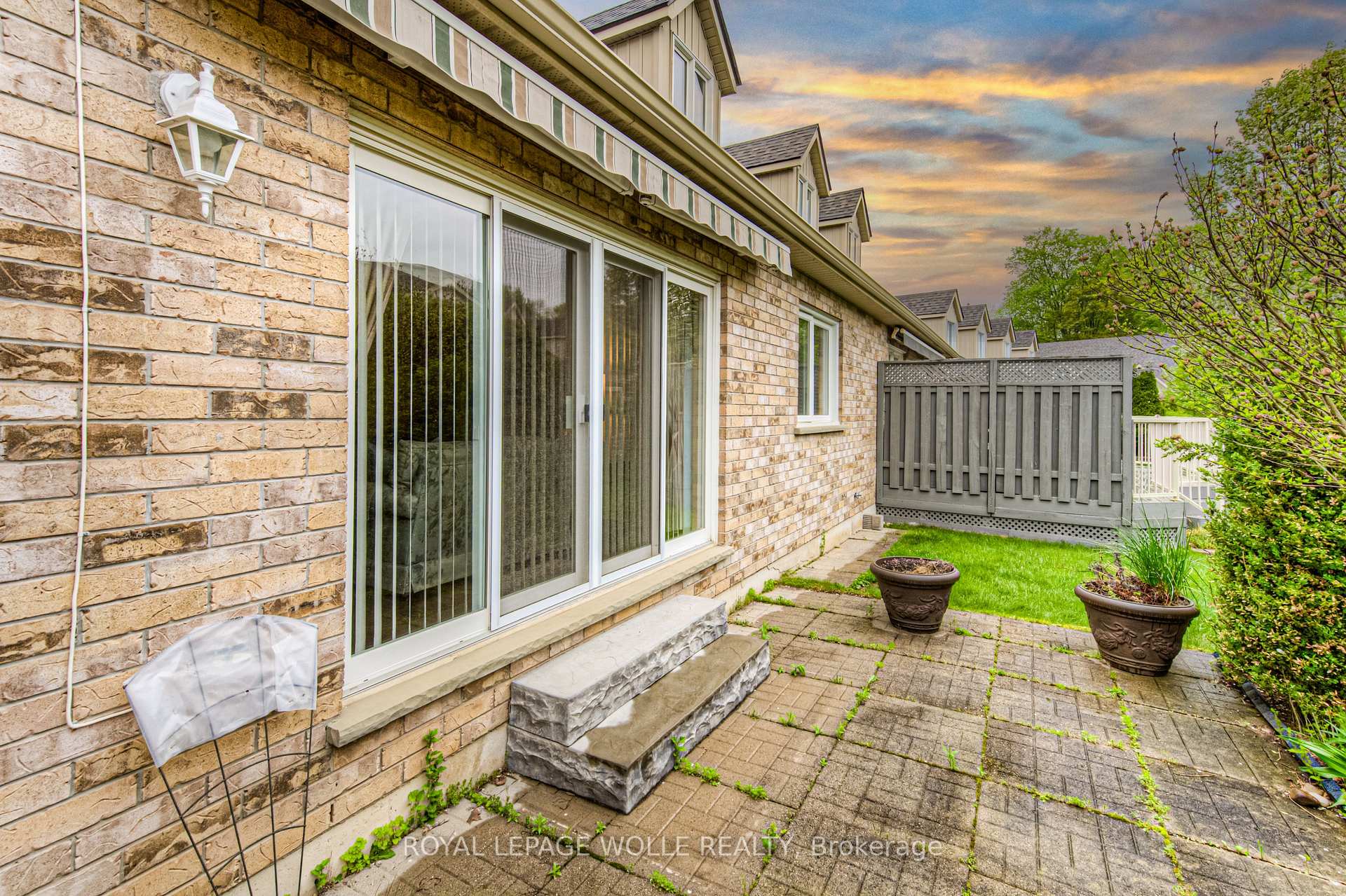 Photo 39 of Unit 10D, 350 Doon Valley Drive, Kitchener — HOMEH