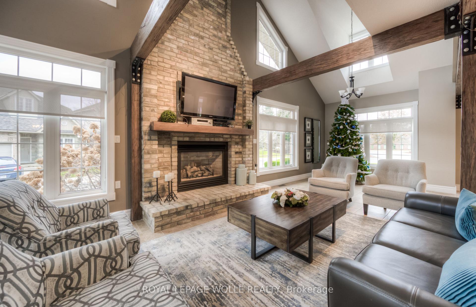 Photo 37 of Unit 10D, 350 Doon Valley Drive, Kitchener — HOMEH