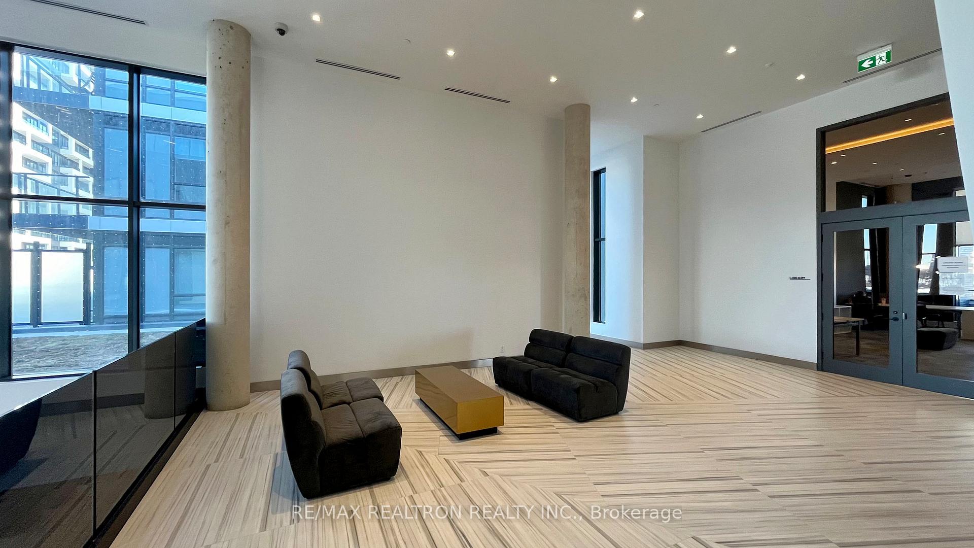 Photo 13 of Unit 1501, 18 Water Walk Drive, Markham, Unionville — HOMEH