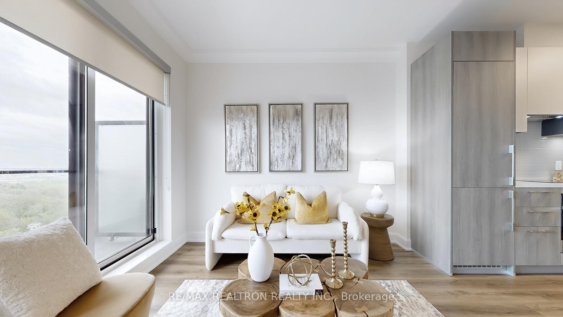 Photo 7 of Unit 1501, 18 Water Walk Drive, Markham, Unionville — HOMEH