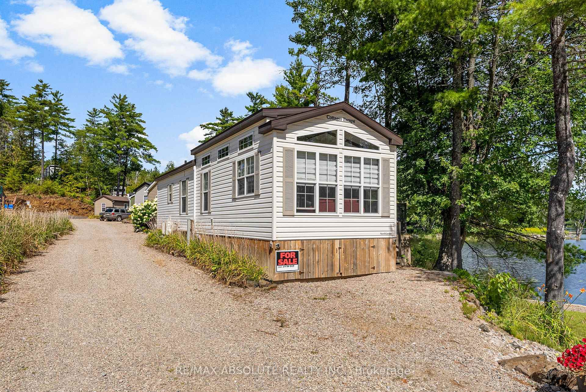 Photo 2 of 92 Bingham Drive, Horton, Horton Twp — HOMEH
