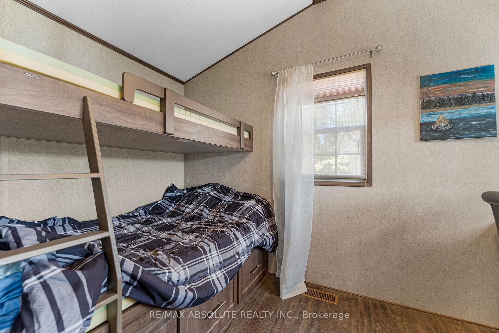 Photo 16 of 92 Bingham Drive, Horton, Horton Twp — HOMEH