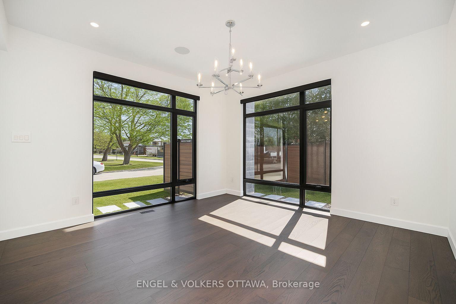 Photo 5 of 888 Melwood Avenue, Ottawa, McKellar Heights/Glabar Park — HOMEH