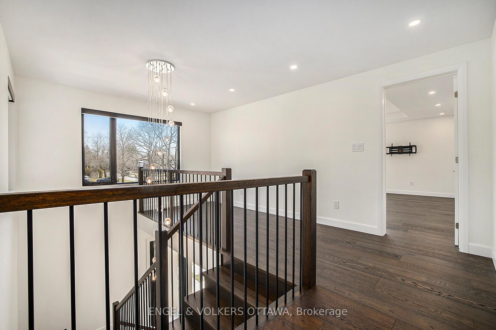 Photo 20 of 888 Melwood Avenue, Ottawa, McKellar Heights/Glabar Park — HOMEH