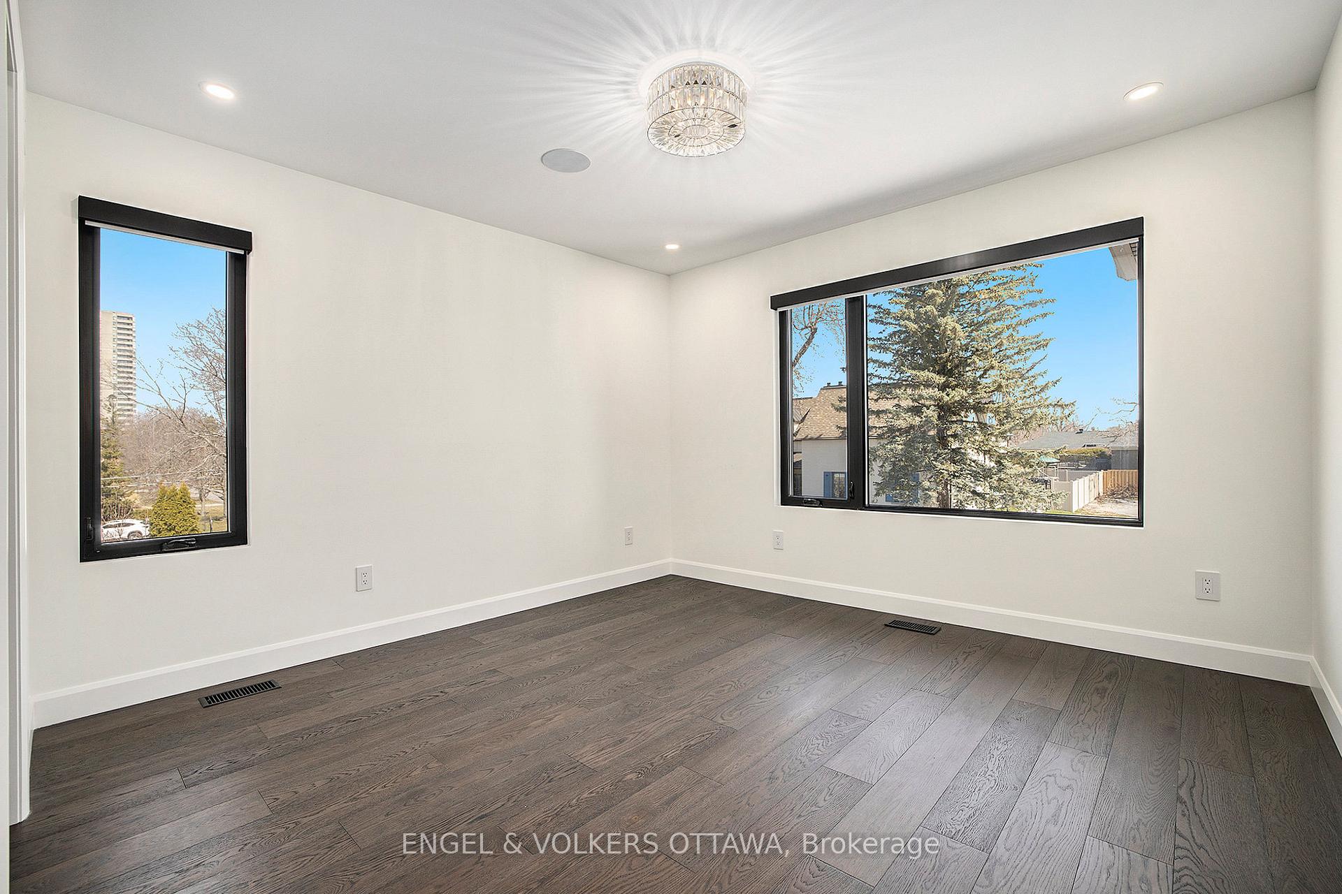 Photo 26 of 888 Melwood Avenue, Ottawa, McKellar Heights/Glabar Park — HOMEH