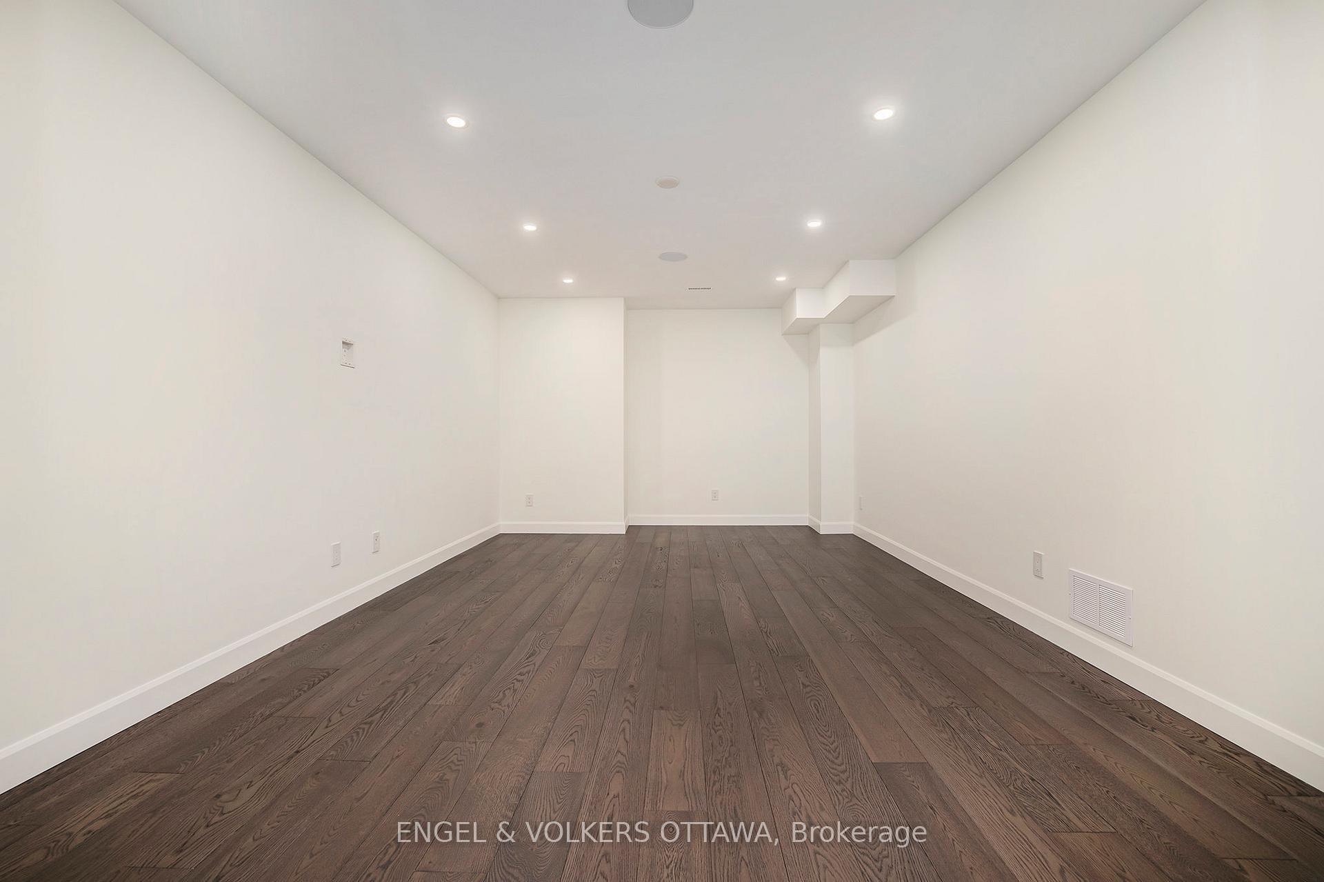 Photo 32 of 888 Melwood Avenue, Ottawa, McKellar Heights/Glabar Park — HOMEH