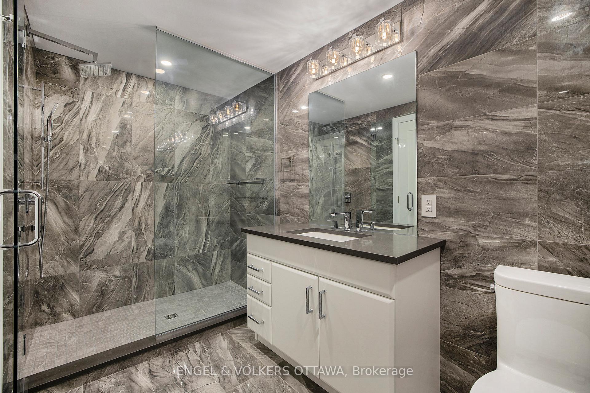 Photo 34 of 888 Melwood Avenue, Ottawa, McKellar Heights/Glabar Park — HOMEH