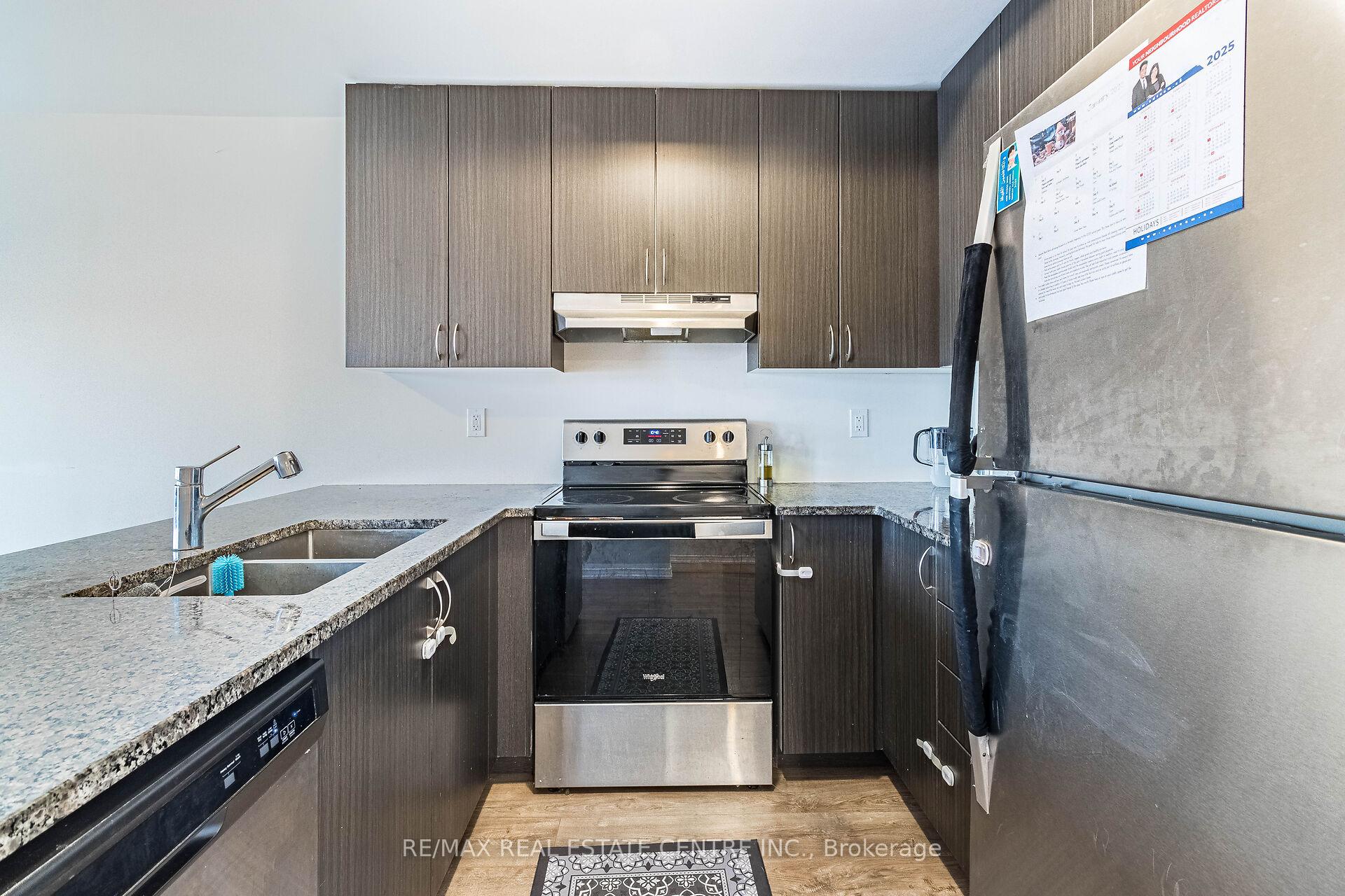Photo 10 of Unit 77, 277 Danzatore Path, Oshawa, Windfields — HOMEH