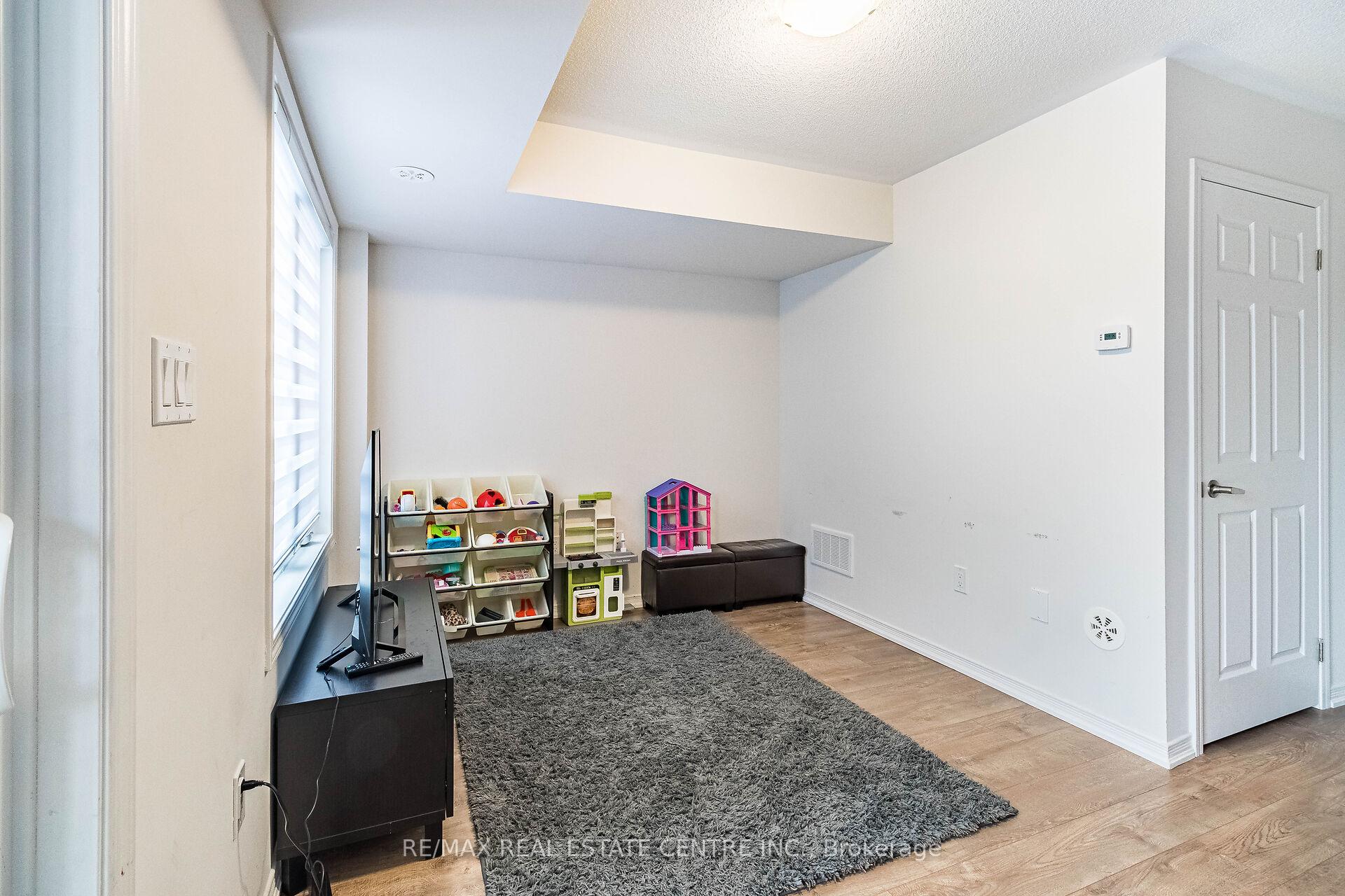 Photo 14 of Unit 77, 277 Danzatore Path, Oshawa, Windfields — HOMEH