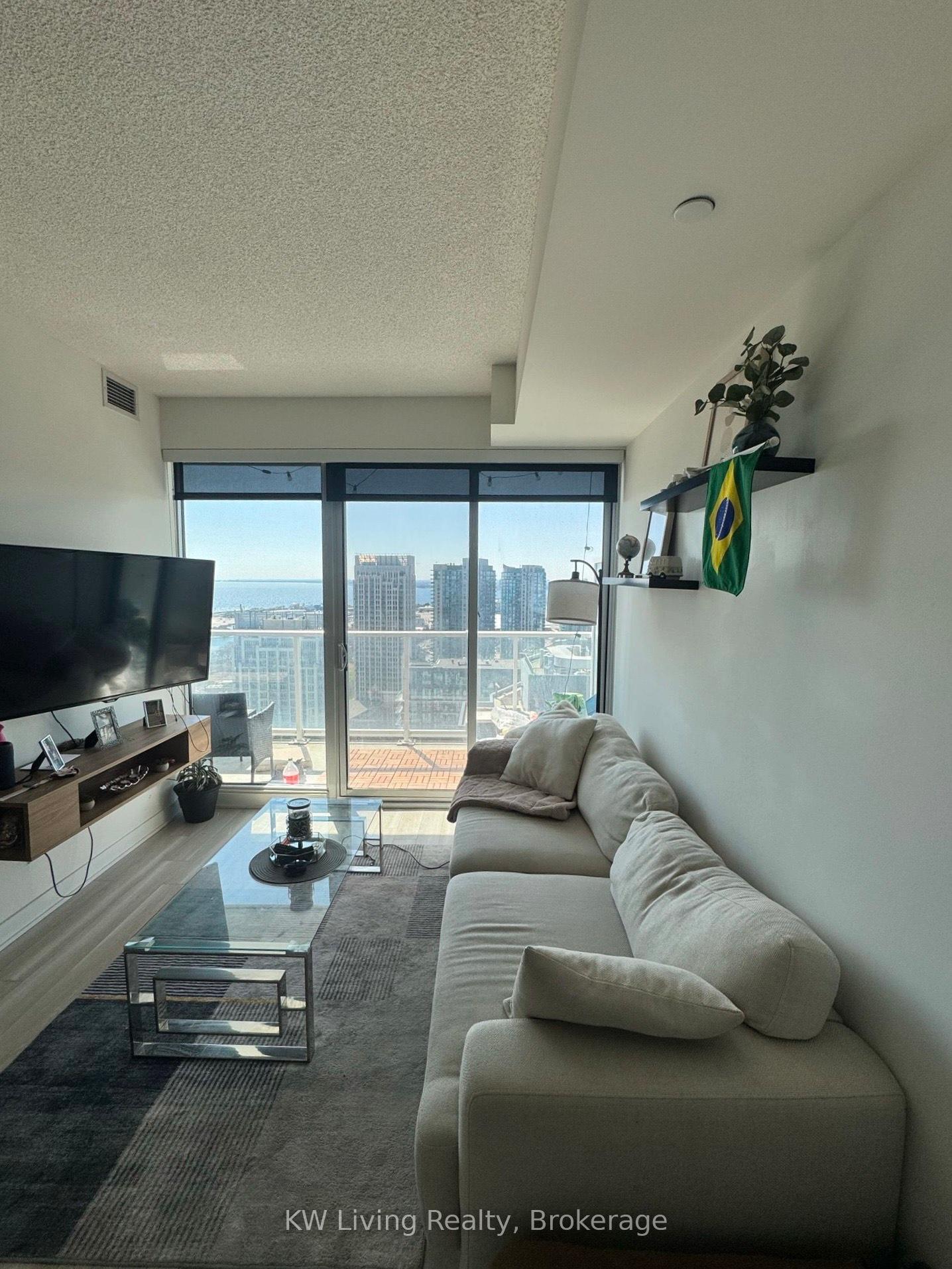 Photo 8 of Unit 4001, 19 Bathurst Street, Toronto, Waterfront Communities — HOMEH