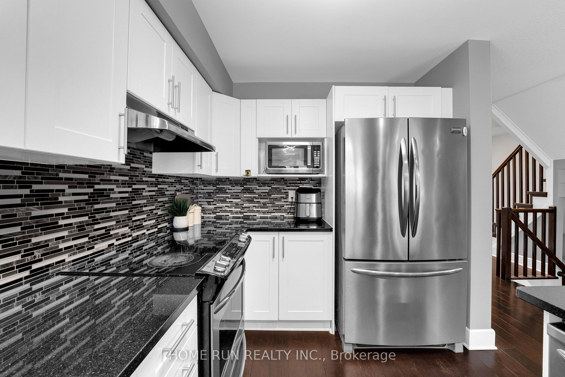 Photo 12 of 319 Laguna Street, Ottawa, Leitrim — HOMEH