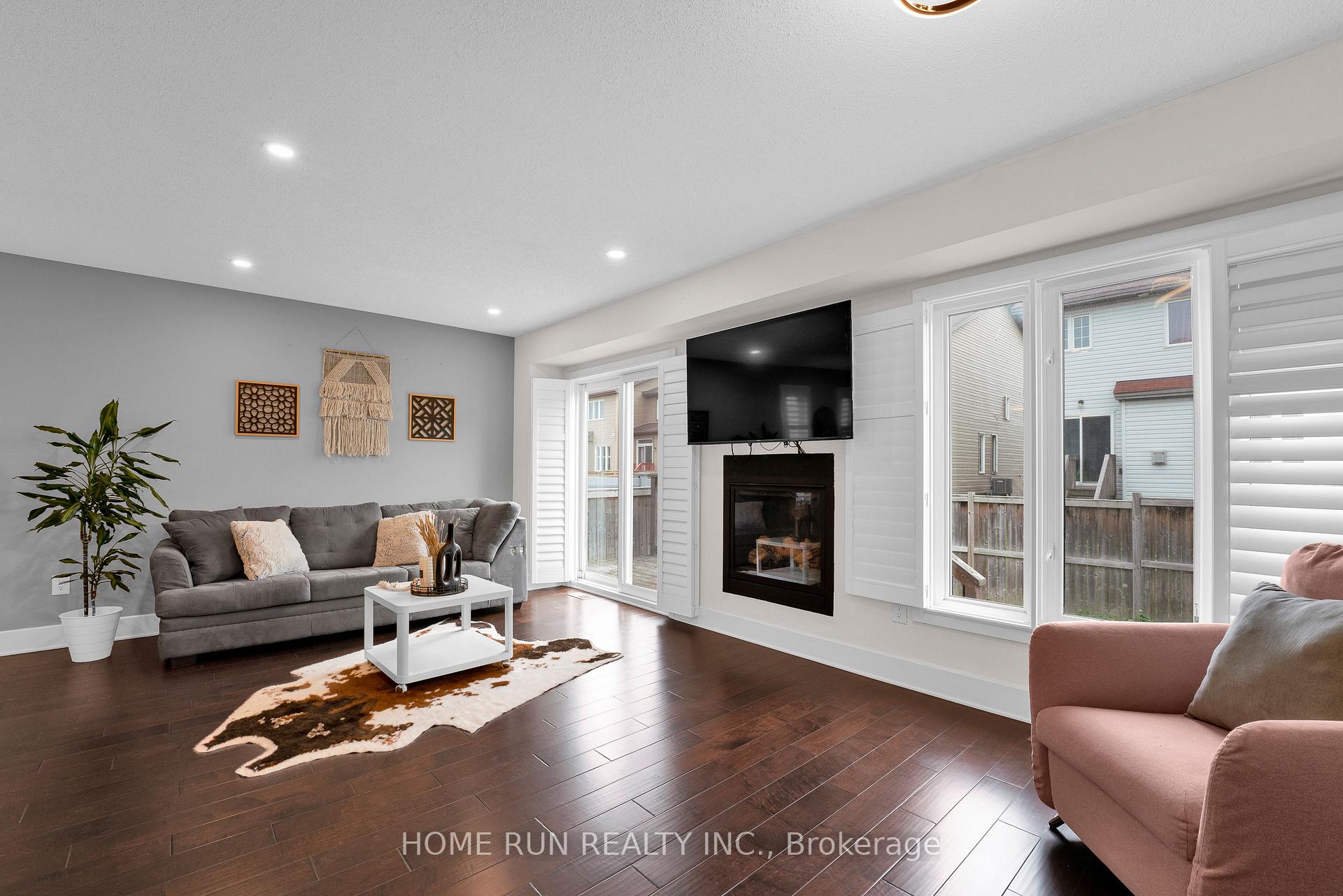 Photo 14 of 319 Laguna Street, Ottawa, Leitrim — HOMEH