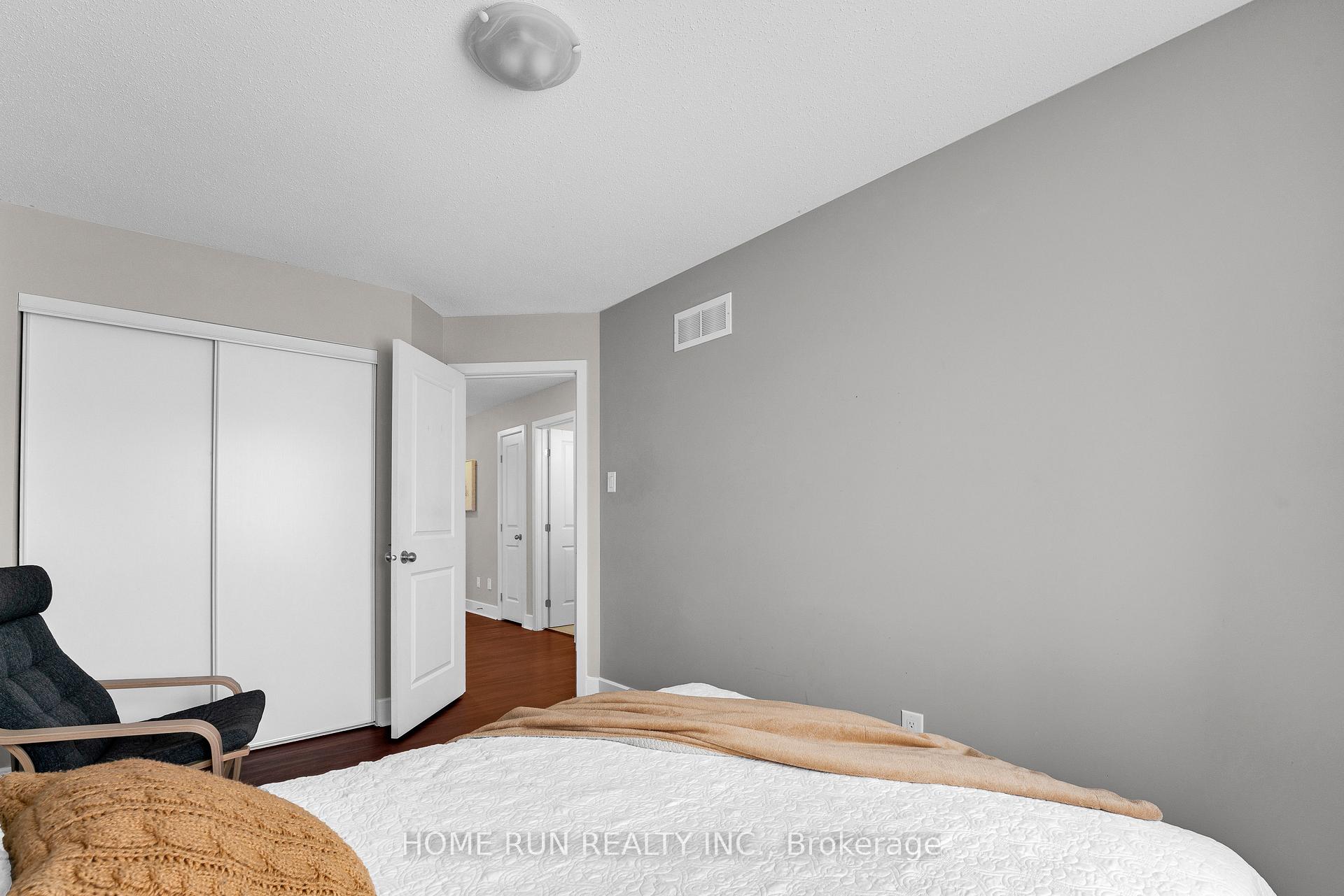 Photo 31 of 319 Laguna Street, Ottawa, Leitrim — HOMEH