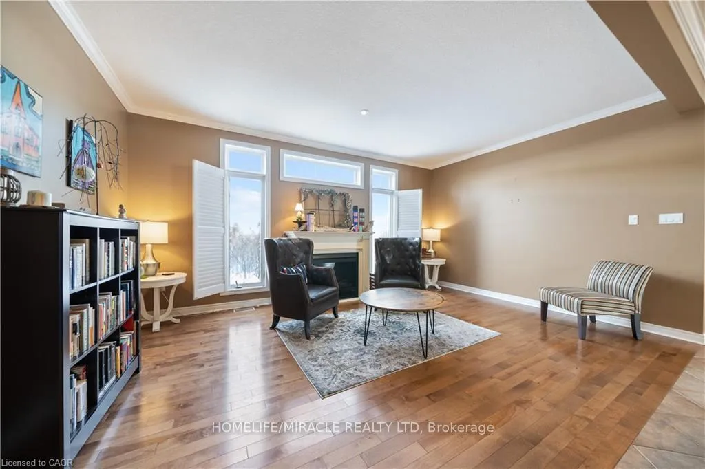 Photo 11 of 281 Doon South Drive, Kitchener, Doon South — HOMEH