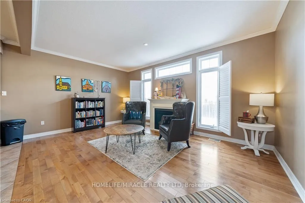 Photo 12 of 281 Doon South Drive, Kitchener, Doon South — HOMEH