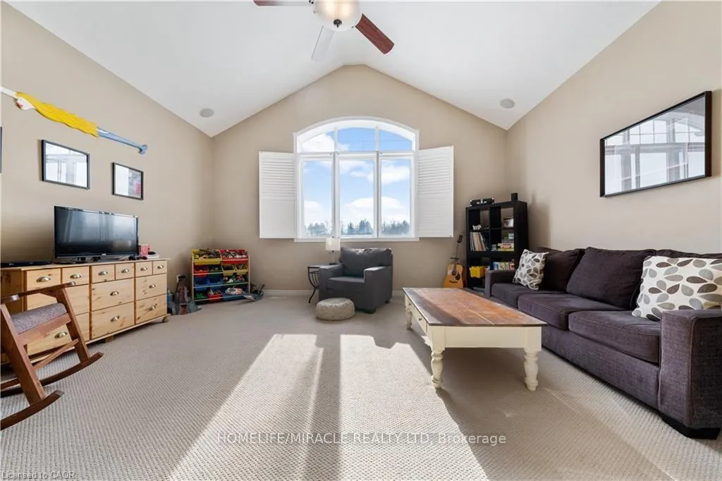 Photo 15 of 281 Doon South Drive, Kitchener, Doon South — HOMEH