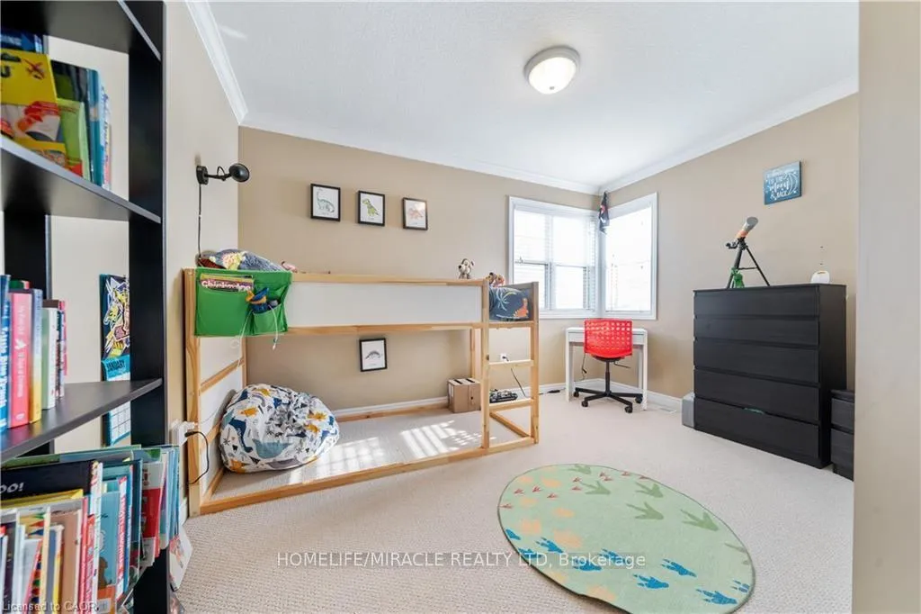 Photo 18 of 281 Doon South Drive, Kitchener, Doon South — HOMEH