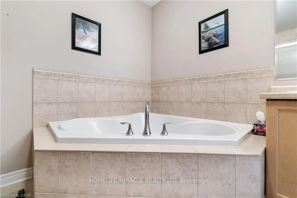 Photo 22 of 281 Doon South Drive, Kitchener, Doon South — HOMEH